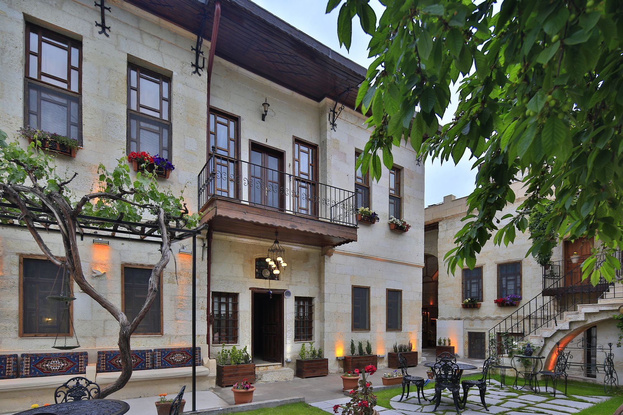 Heaven Cave House - Razziya Evi Bed & Breakfast Urgup Exterior photo