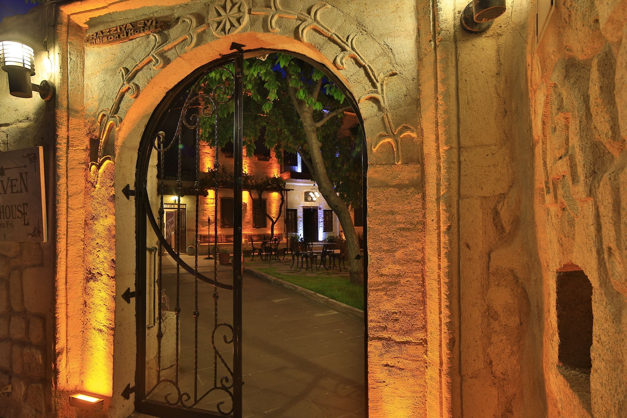 Heaven Cave House - Razziya Evi Bed & Breakfast Urgup Exterior photo